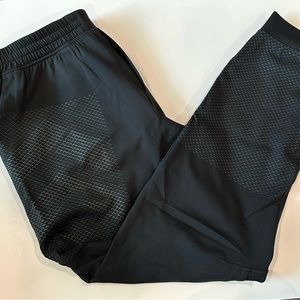Lululemon // Barry’s Bootcamp joggers- XL